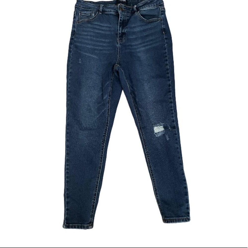 Stretchy Distressed Skinny Jeans Size 16